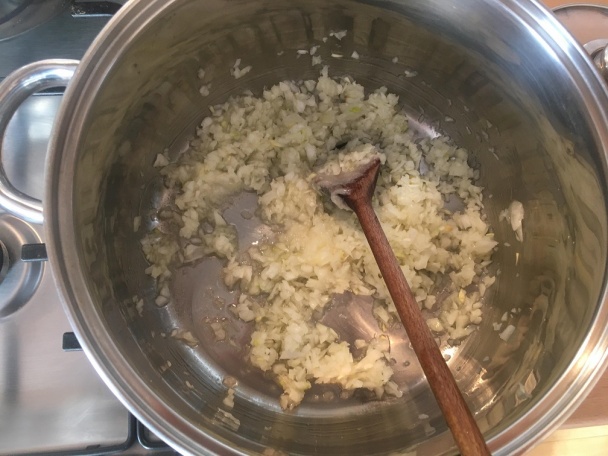 Pikantná fazuľová polievka s mletým mäsom (fotorecept) - obrázok 1