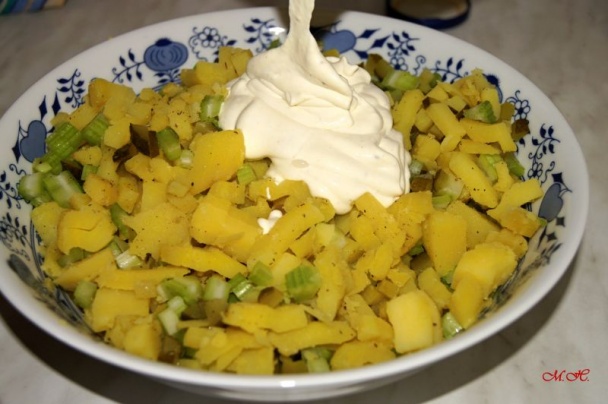 Bramborový salát s řapíkatým celerem HUBNEME DO PLAVEK (fotorecept) - obrázok 3