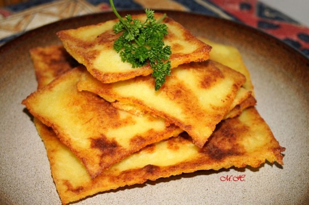 Bramborové smaženky plněné salámem (fotorecept) - obrázok 5