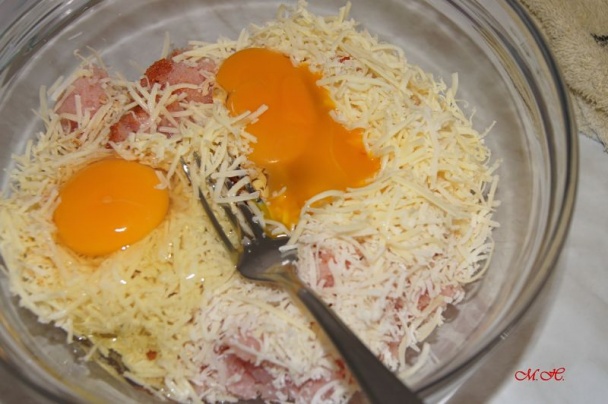 Vařená sekaná z krůtího (morčacieho) masa s vejci (fotorecept) - obrázok 2