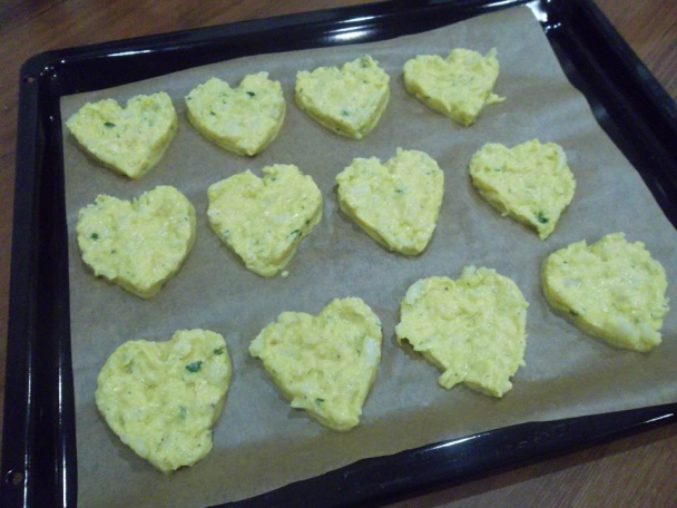 Pečené karfiolovo-zemiakové srdiečka so syrom a zeleninou (fotorecept) - obrázok 1