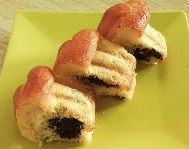 Kysnutý makový koláč - chryzantéma - obrázok 8