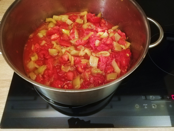 Zaváraná paradajkovo-papriková zmes (fotorecept) - obrázok 6