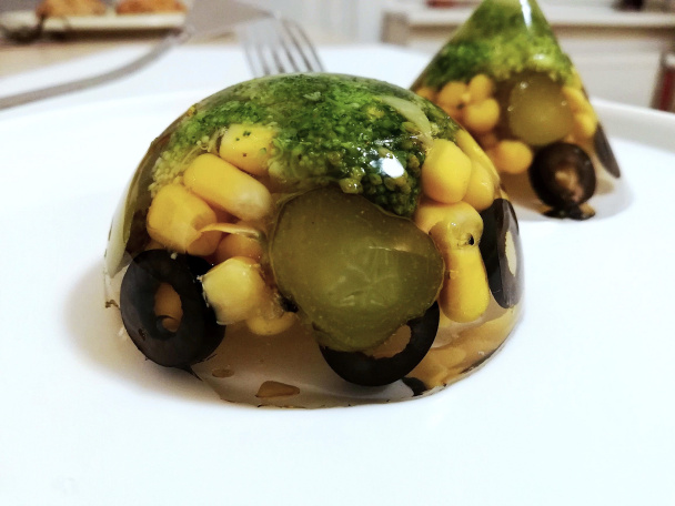 Domáci aspik na sviatky i bežný deň - obrázok 7