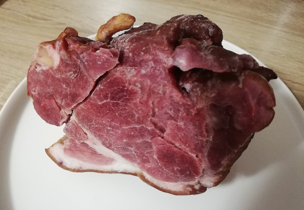 Údené bravčové koleno na mede a čiernom pive (fotorecept) - obrázok 1