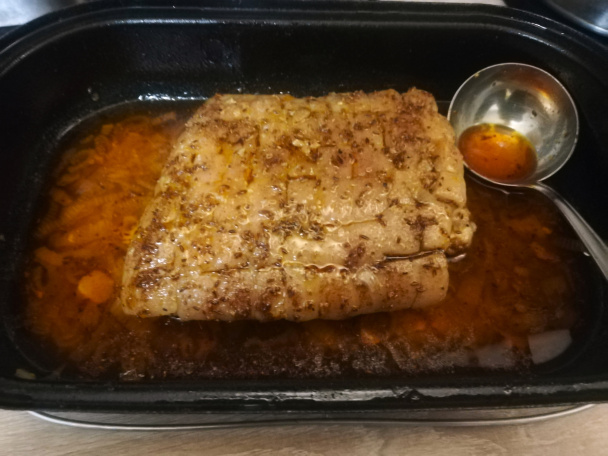 Bravčový bôčik na oregane pečený v kuse  - obrázok 5