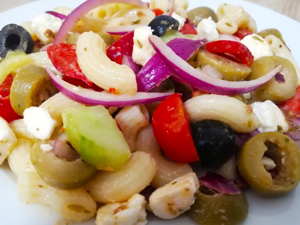 Ľahký cestovinový šalát so zeleninou - obrázok 4