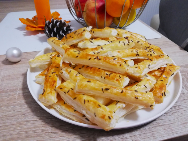 Slané tyčinky z lístkového cesta  - obrázok 4