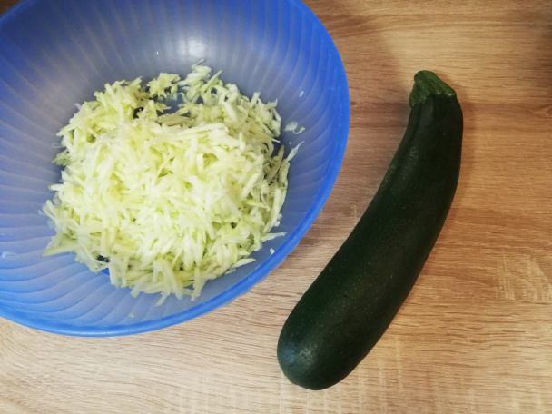 Zemiakové placky s cuketou a ovsenými vločkami (fotorecept) - obrázok 1