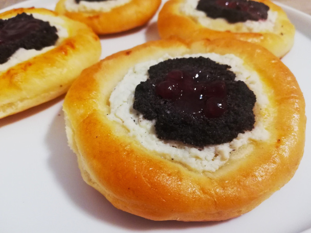 Moravské koláče s čučoriedkami - obrázok 7