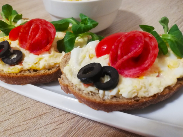 Srvátková nátierka na obložené chlebíčky - obrázok 4