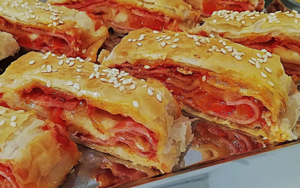 Pizza roláda z lístkového cesta - obrázok 7