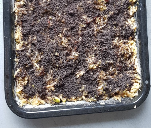 Úžasne šťavnatý strúhaný koláč (fotorecept) - obrázok 4