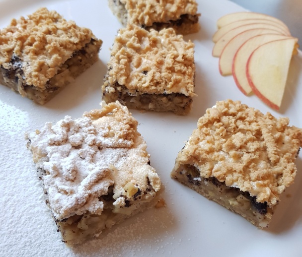 Úžasne šťavnatý strúhaný koláč (fotorecept) - obrázok 6