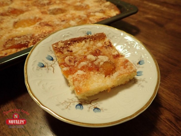 Kysnutý marhuľový koláč bez lepku - obrázok 5