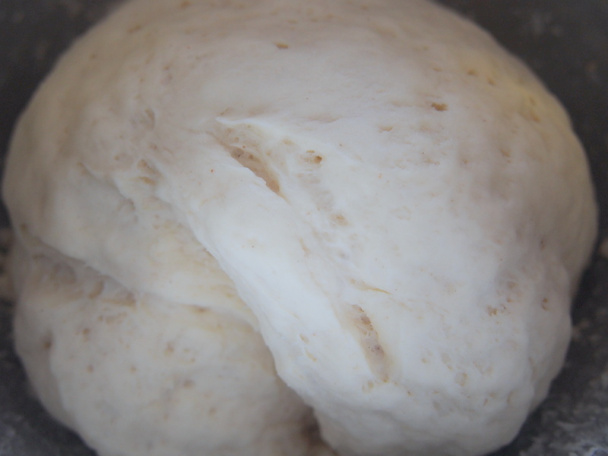 Veľkonočný veniec z kysnutého cesta bez lepku s tromi plnkami (fotorecept) - obrázok 2