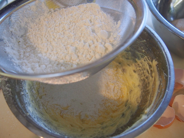 Mandľovo-ricottový koláč bez lepku s čučoriedkami (fotorecept) - obrázok 2