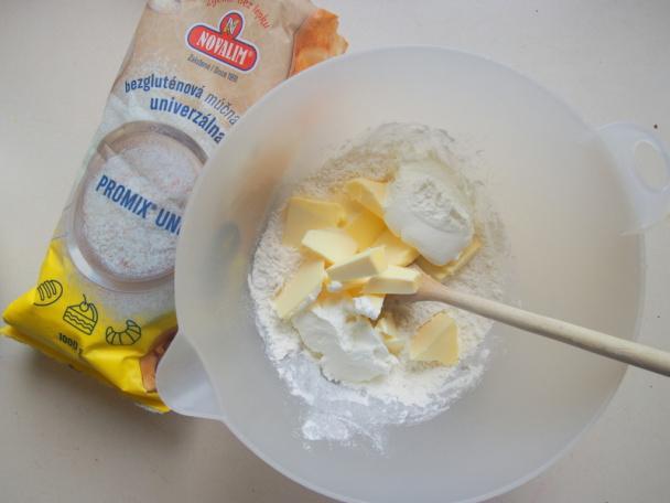 Marhuľové štvorčeky bez lepku z domáceho lístkového cesta (fotorecept) - obrázok 1