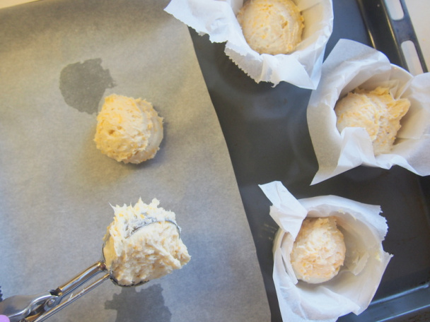 Bezlepkové čedarové žemličky bez kysnutia (fotorecept) - obrázok 3