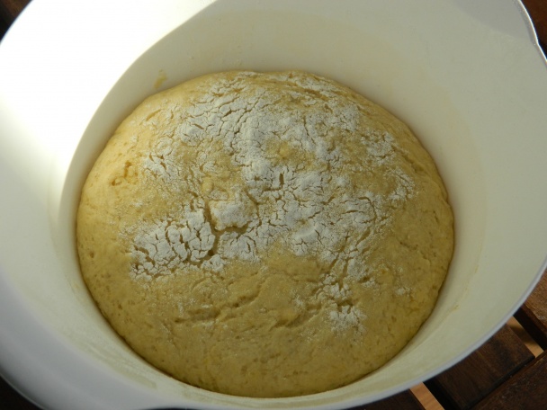 Poľský veľkonočný veniec s domácou čučoriedkovou omáčkou (fotorecept) - obrázok 2