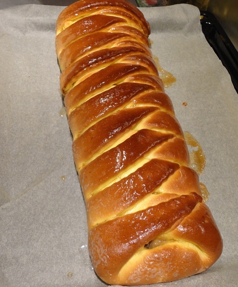 Pletený závin, plnený jablkami, orechmi a marcipánom (fotorecept) - obrázok 9