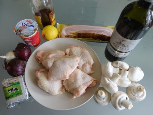 Kuracie stehná na bielom víne na spôsob Coq au Riesling (fotorecept) - obrázok 1