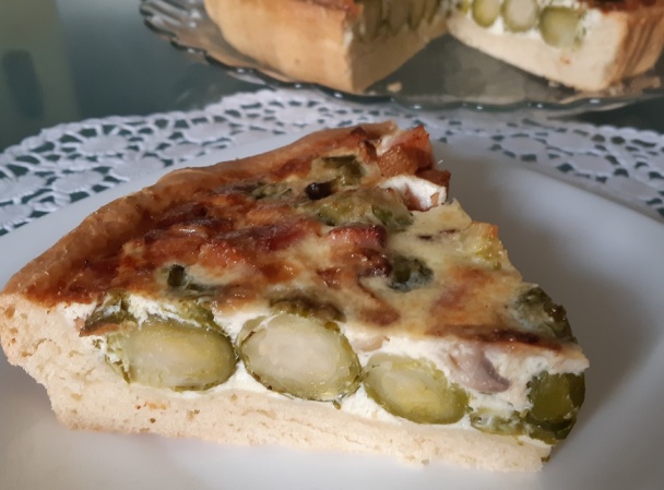 Koláč s ružičkovým kelom, so šampiňónmi a slaninou (fotorecept) - obrázok 5