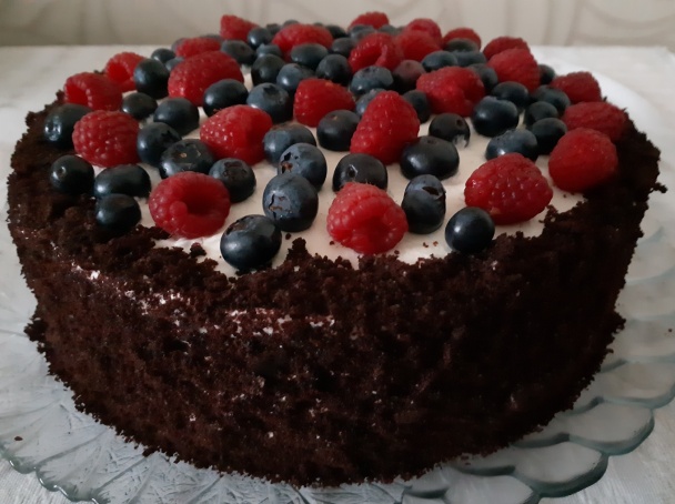 Fantastická čokoládovo-smotanová torta s ovocím (fotorecept) - obrázok 8