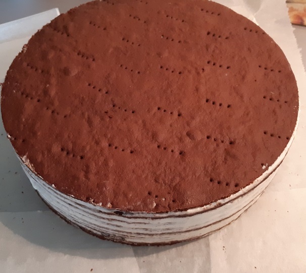 Úžasná čokoládová medová torta so smotanovým krémom (fotorecept) - obrázok 10
