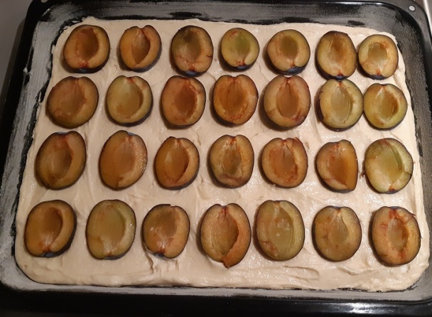 Výborný slivkový koláč z jogurtového cesta (fotorecept) - obrázok 3