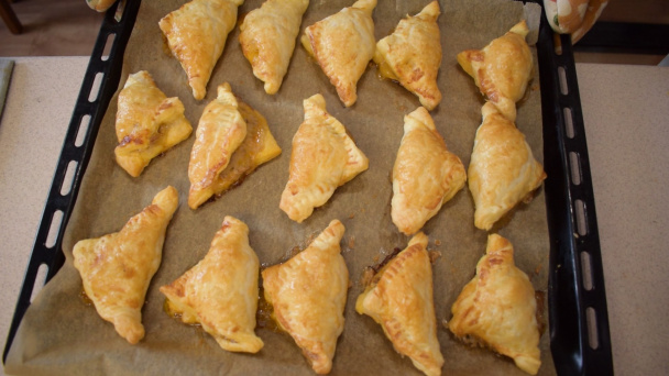 Pirohy z lístkového cesta plnené mäsom z roku 1989 (videorecept) - obrázok 4