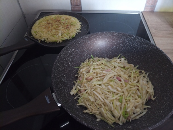 Kapustový koláč z panvice (fotorecept) - obrázok 3