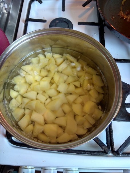 Krémová zemiačiková polievka (fotorecept) - obrázok 1