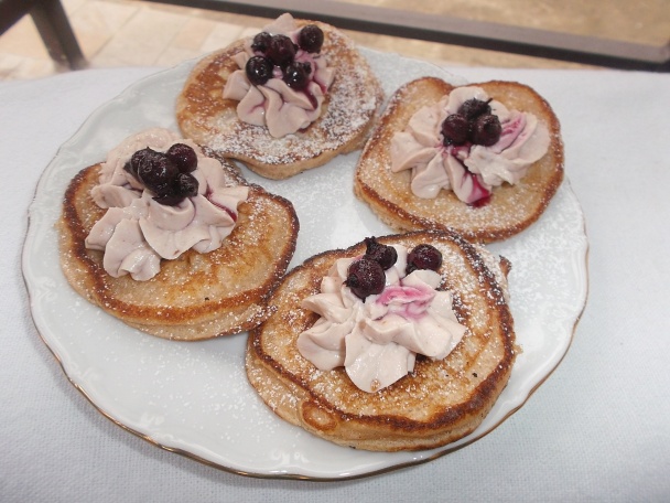 Kefírové lievance s ovocným tvarohom (fotorecept) - obrázok 4