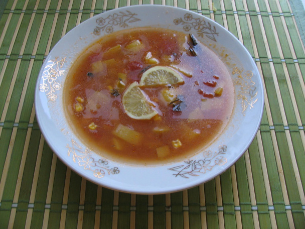 Kubánska cuketová polievka s kukuricou - obrázok 1