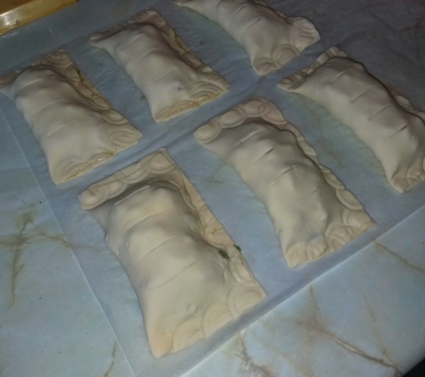 Lístkové taštičky plnené kuracím mäsom a brokolicou (fotorecept) - obrázok 5