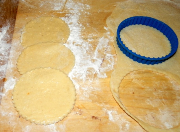 Salámové růžičkové koláče (fotorecept) - obrázok 2