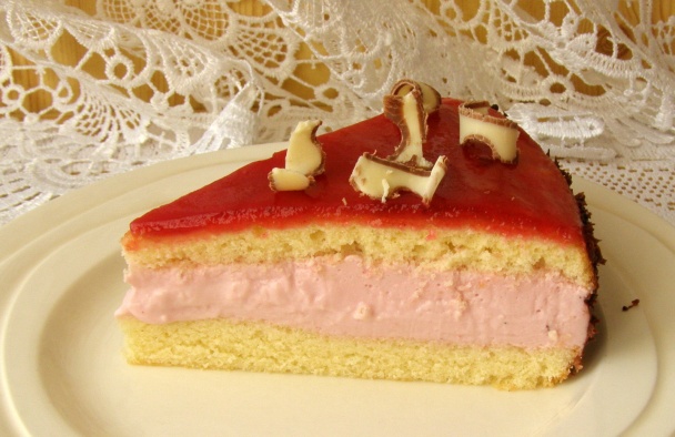 Piškotový rybízový dort - obrázok 5