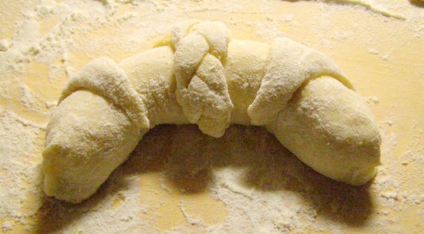Kynuté rohlíčky s tvarohem a povidly (fotorecept) - obrázok 5