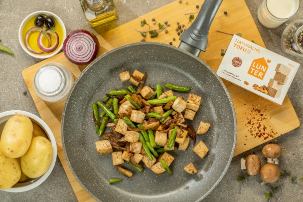 Restované tofu so zelenými fazuľkami a šampiňónmi (videorecept) - obrázok 3