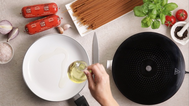 Cestoviny s rastlinnou bolonskou omáčkou (videorecept) - obrázok 1