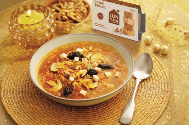 Vianočná kapustnica z údeného Tofu (videorecept) - obrázok 5