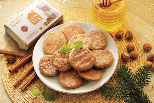 Perníkové Tofu cookies (videorecept) - obrázok 5