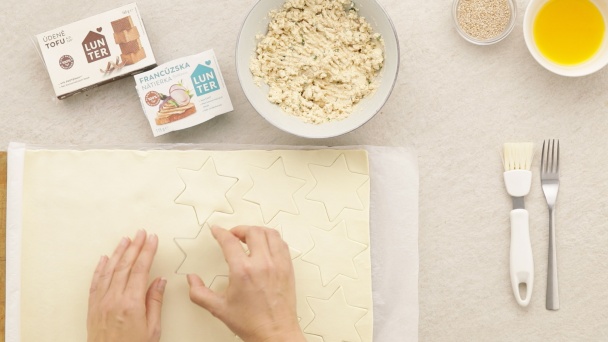 Slané hviezdičky plnené Tofu (videorecept) - obrázok 2