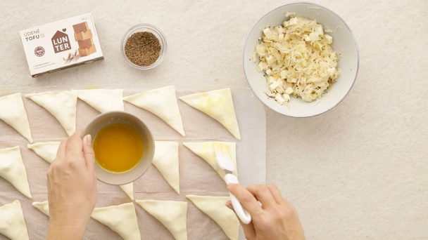 Slané Tofu šatôčky z lístkového cesta (fotorecept) - obrázok 3