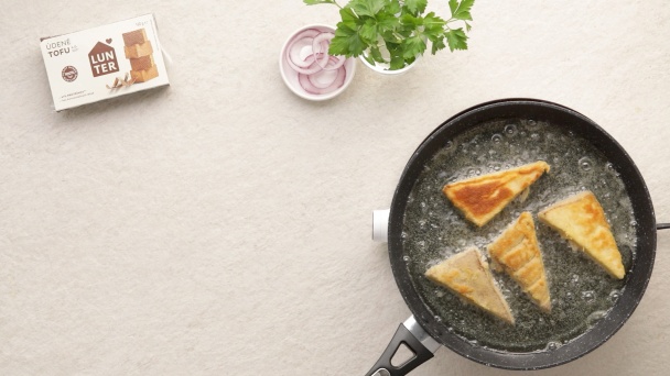 Vyprážané Tofu so zemiakovým šalátom - obrázok 3