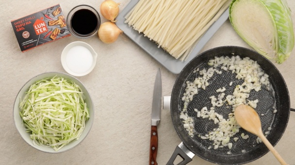 Ryžové rezance s čili a Tofu - obrázok 1