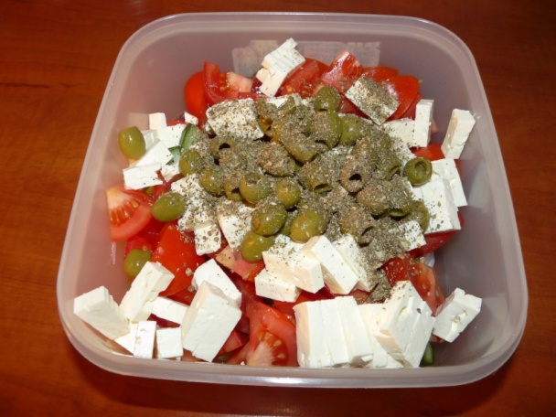 Choriatiki - grécky šalát - obrázok 3