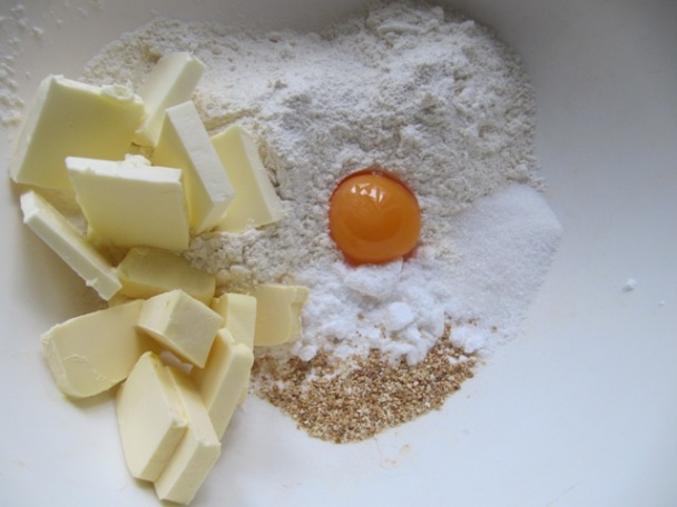 Vianočné keksy plnené orechmi (fotorecept) - obrázok 1