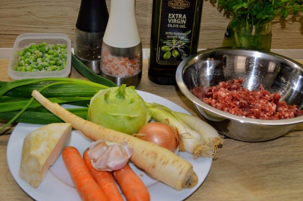 Polievka z mletého mäsa a koreňovej zeleniny (fotorecept) - obrázok 1